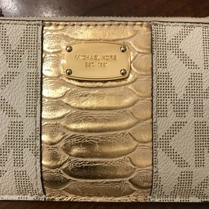 Michael Kors Accessories - Michael Kors Gold Jet Set Card I.D./Coin Holder Michael Kors Accessories - Michael Kors Gold Jet Set Card I.D./Coin Holder